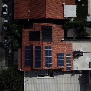 Sistema Fotovoltaico · 11 kWp